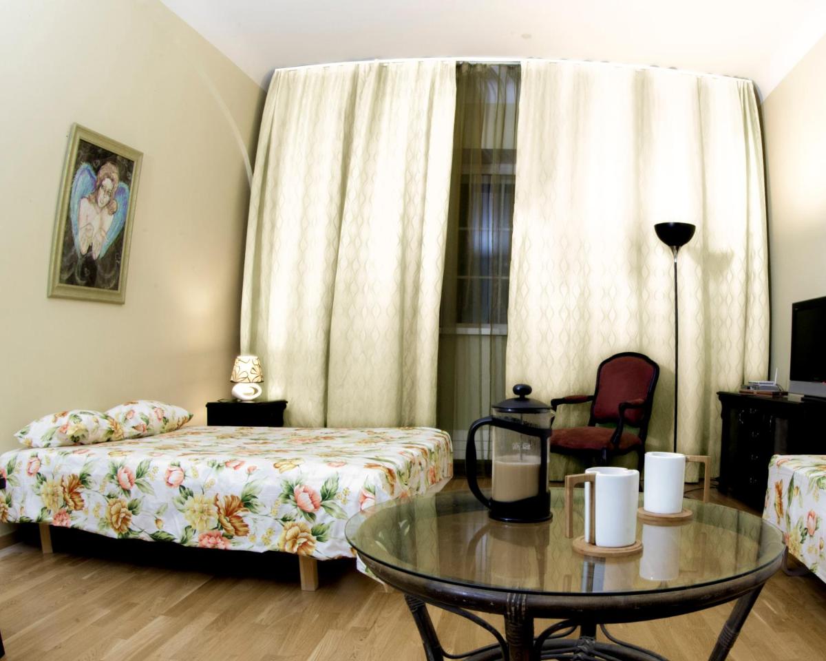 Cozy Apartment In Old Town - Housity