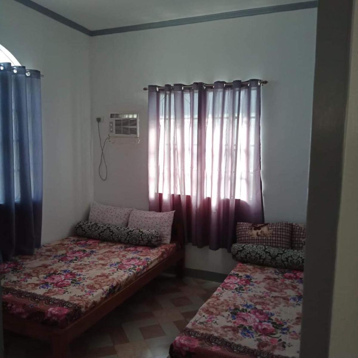 2 Bedroom House In Tagaytay - Housity