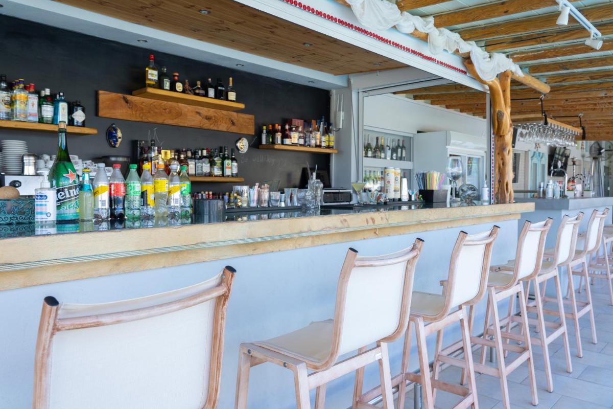 Sunray Hotel - Housity