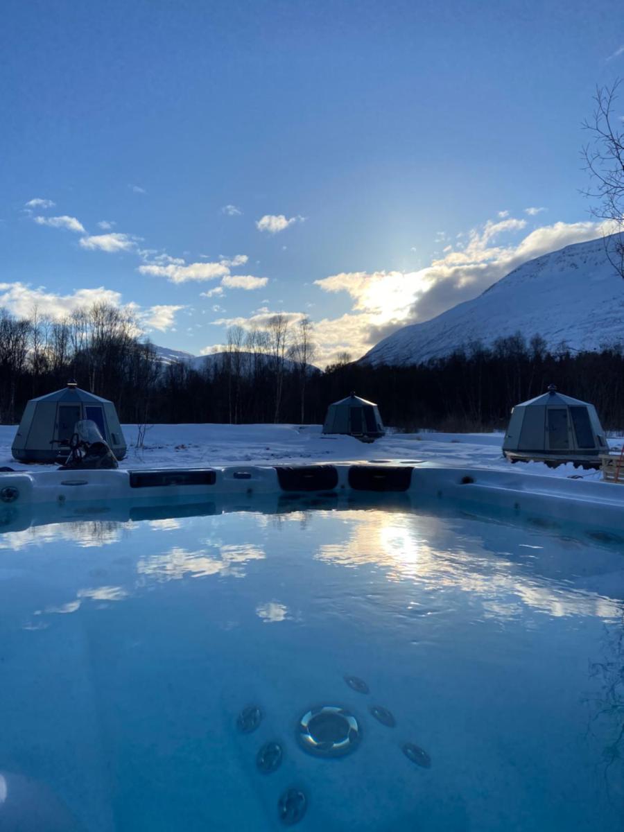 North Experience Basecamp - Housity