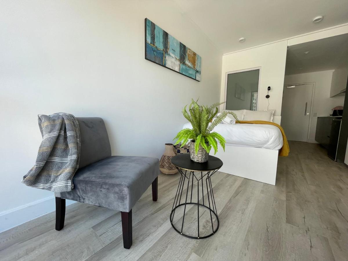 1 on Albert Building - Housity