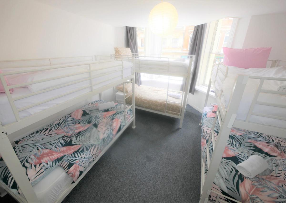 Daimler Holiday Apartments - Hizvo