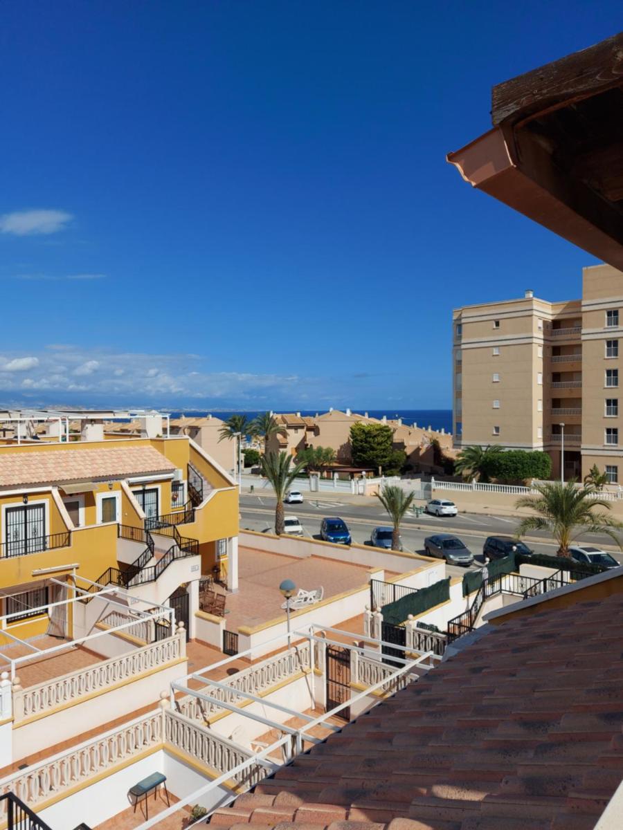 BEACH APARTMENT INTERIOR - Housity