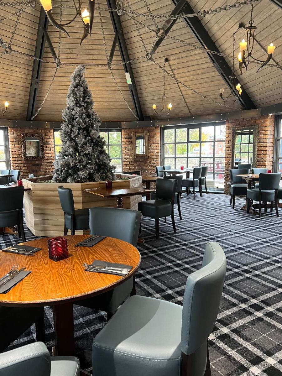 Beancross Restaurant And Hotel - Housity