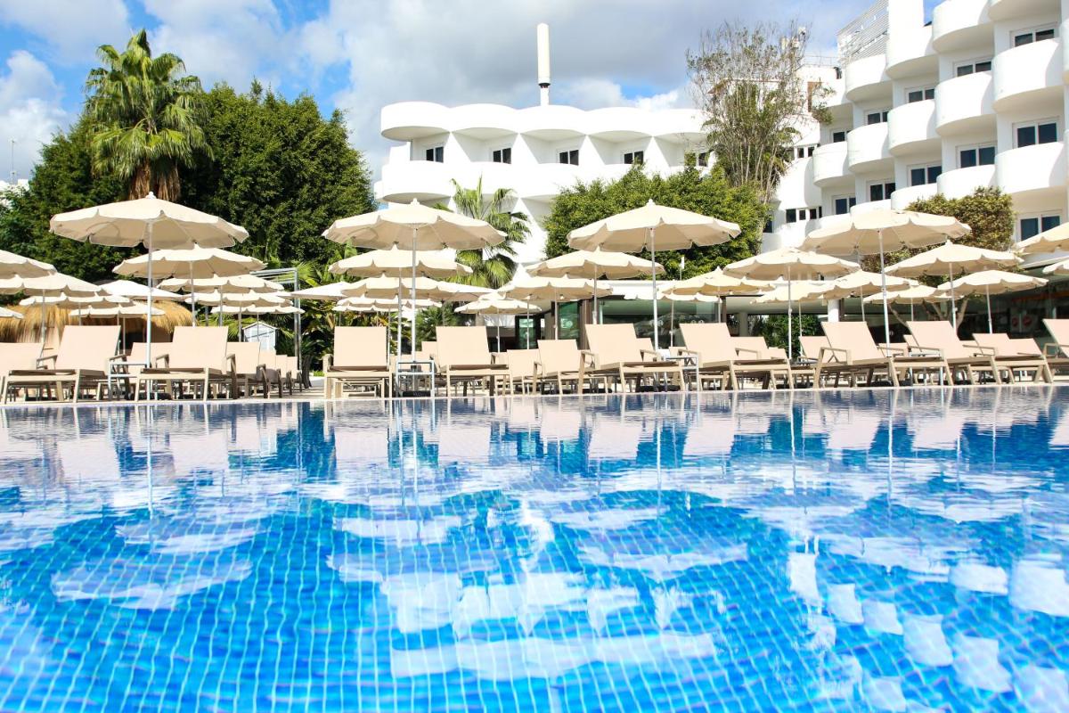 Piscina en o cerca de Sentido Fido Tucan - Adults Only