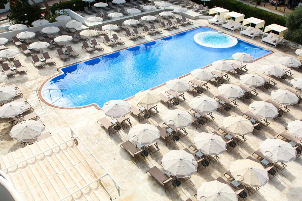 Piscina en o cerca de Sentido Fido Tucan - Adults Only