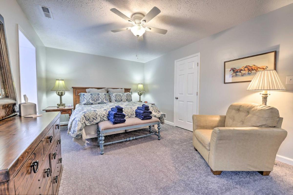 Charming Southern Pines Abode - Walk to Dtwn! - Housity