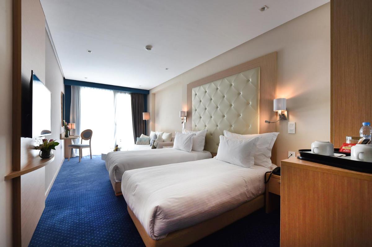 Flower Town Hotel & Spa - Housity