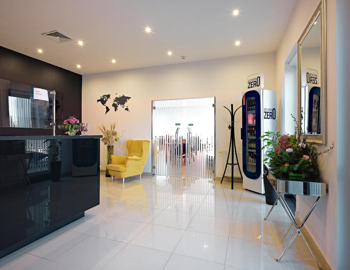 Aparthotel Lumen - Housity