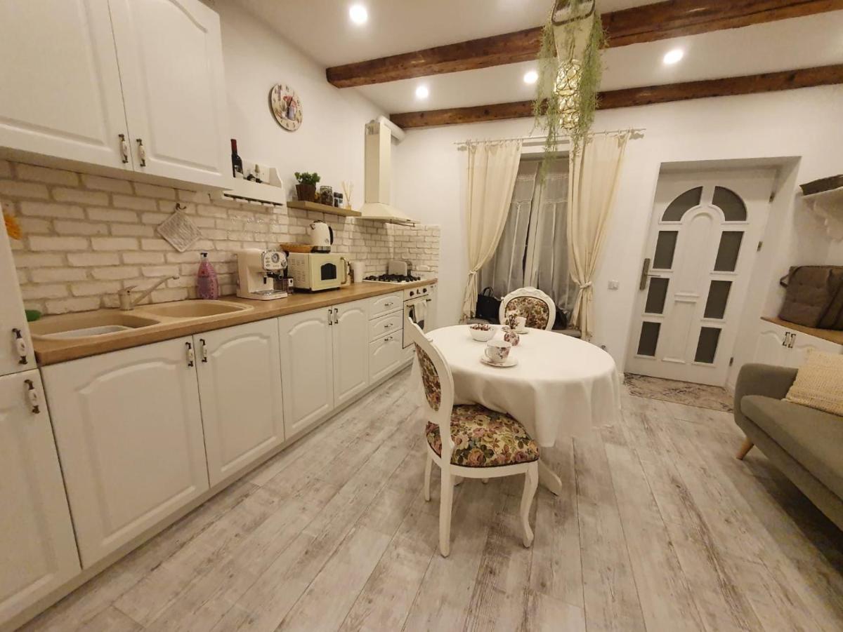 Avram Iancu Apartment - Housity