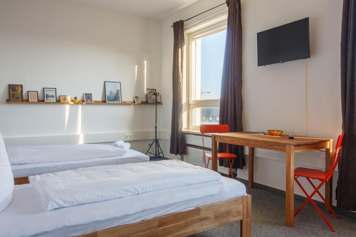 ROOM 1 / ROOM 2 - Housity