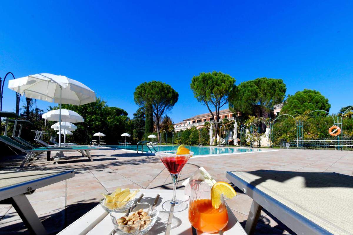 Villa Santa Barbara - Housity