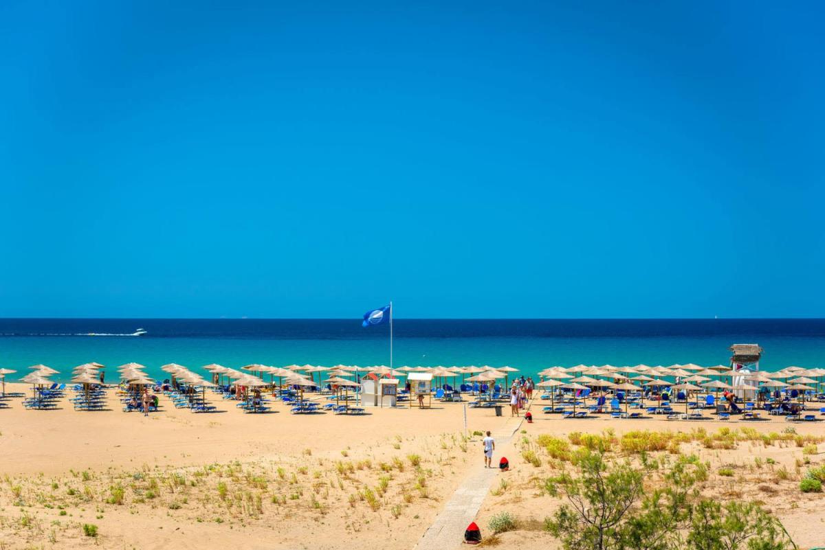 Kalogria Summer Retreats - Seimeio Strofilia, Sunny Vibes - Housity