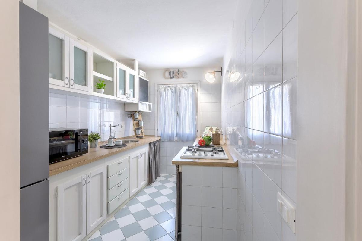 Ferrara Duplex Terrace Apartment x4 - Housity