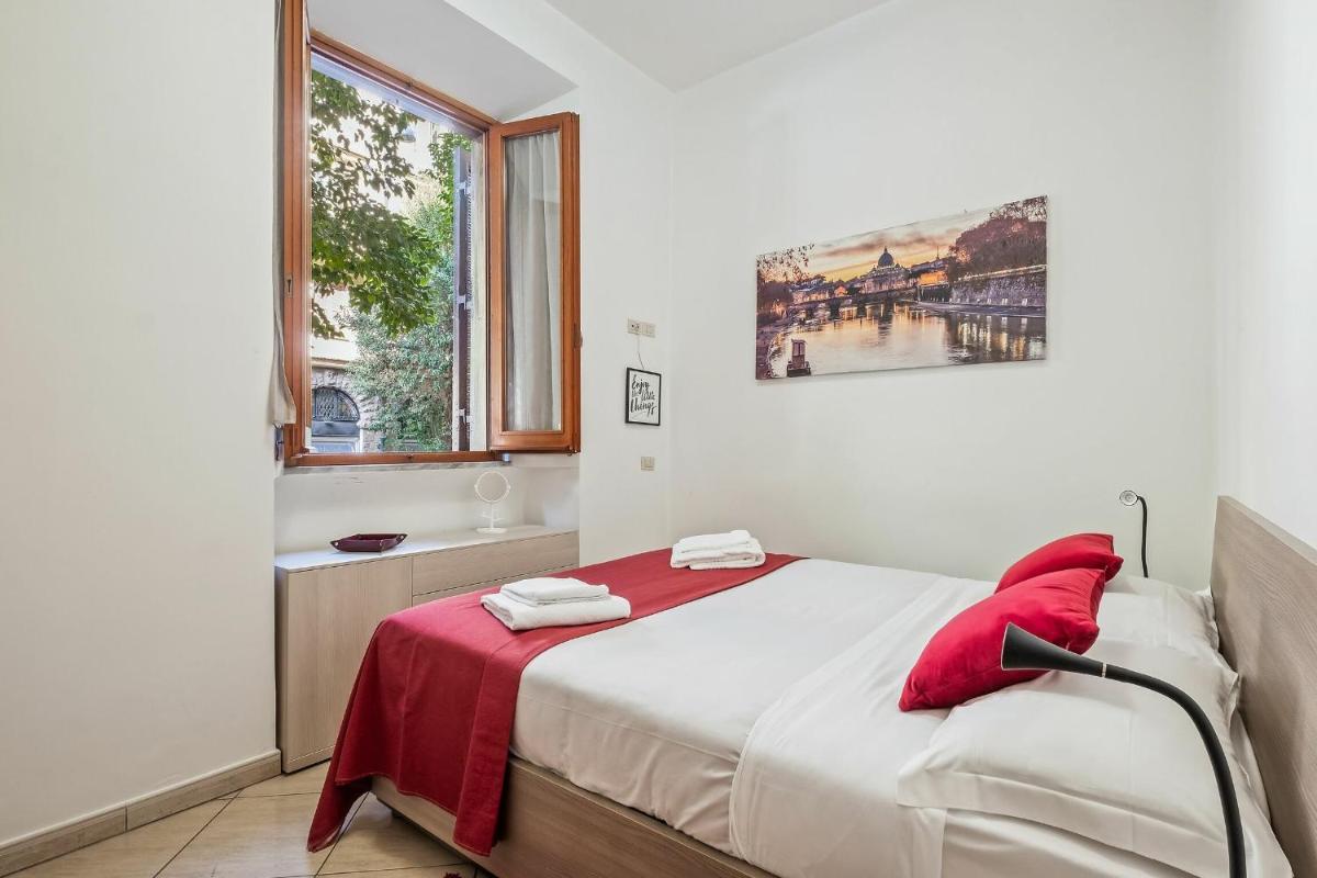 Vivy Vatican House - Housity