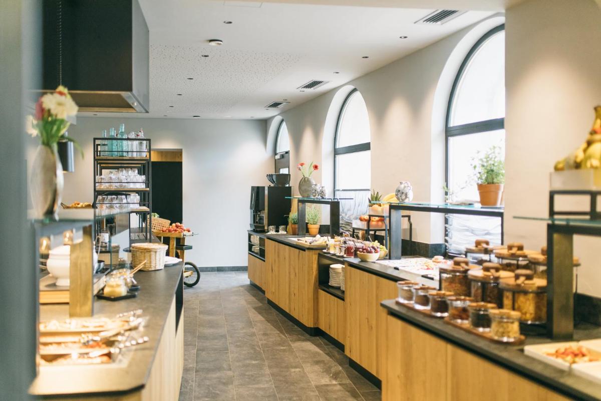 Boutique Hotel im Auracher Löchl - Housity