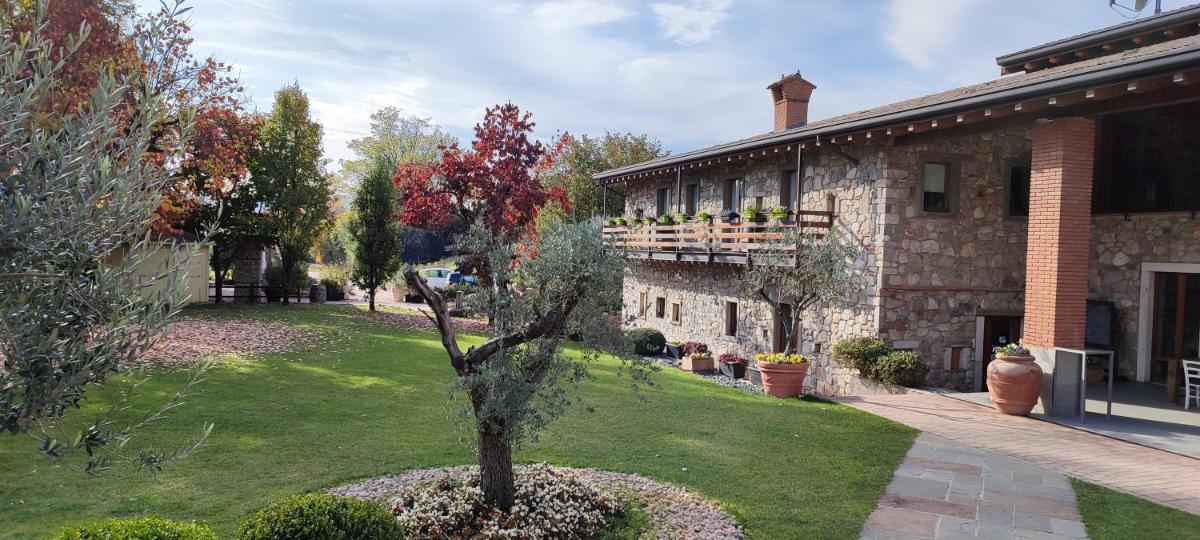 Agriturismo Molino dei Frati - Housity
