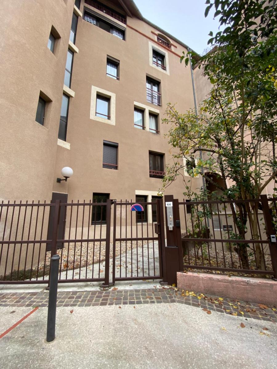 Lotapart t2 centre ville classé 3 étoiles - Housity