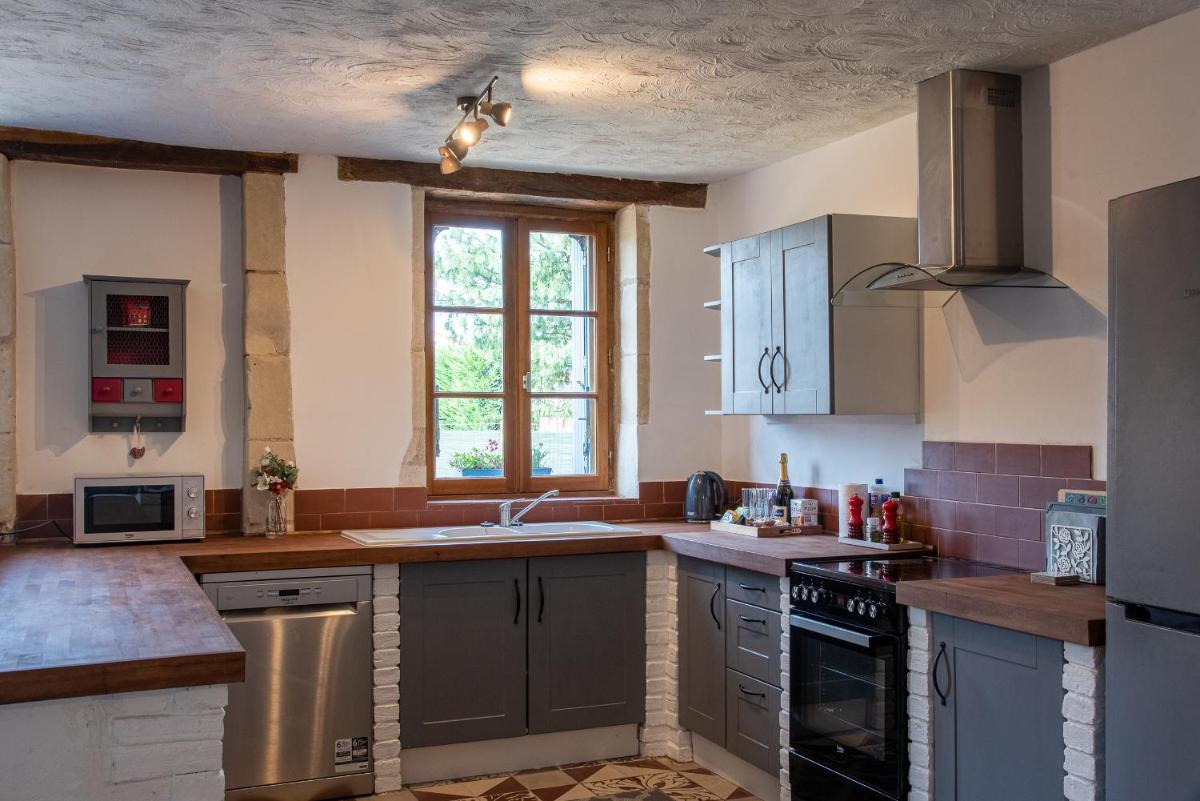 Suitetrails - Lavender House - Traditional stone house oozing charm and character