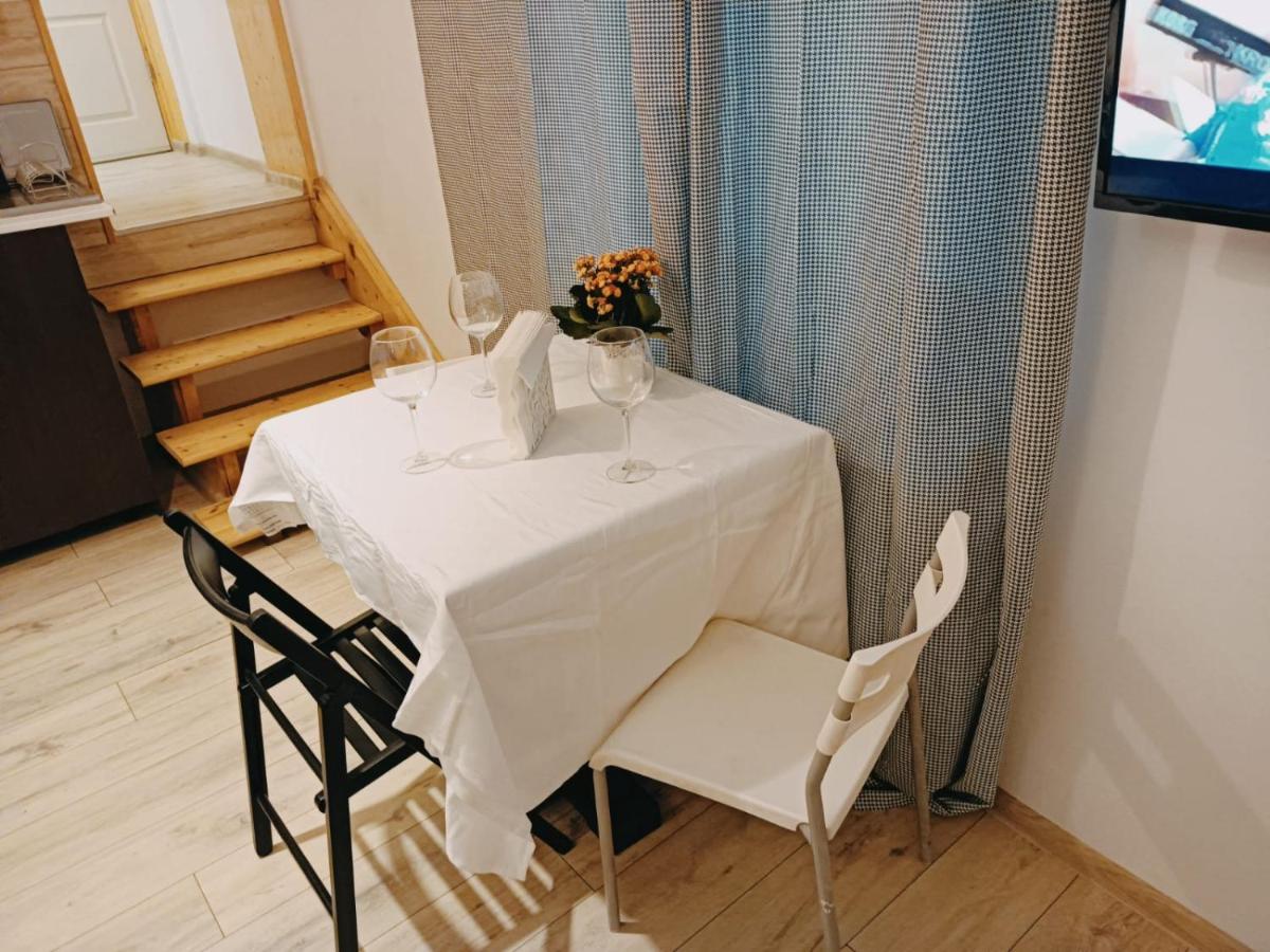 Suitetrails - Piata Romana Luxury