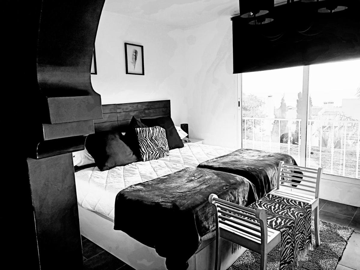 wonderful Seaviews Only Adults - Housity