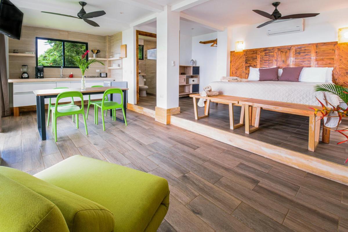 Funky Monkey Lodge - Housity