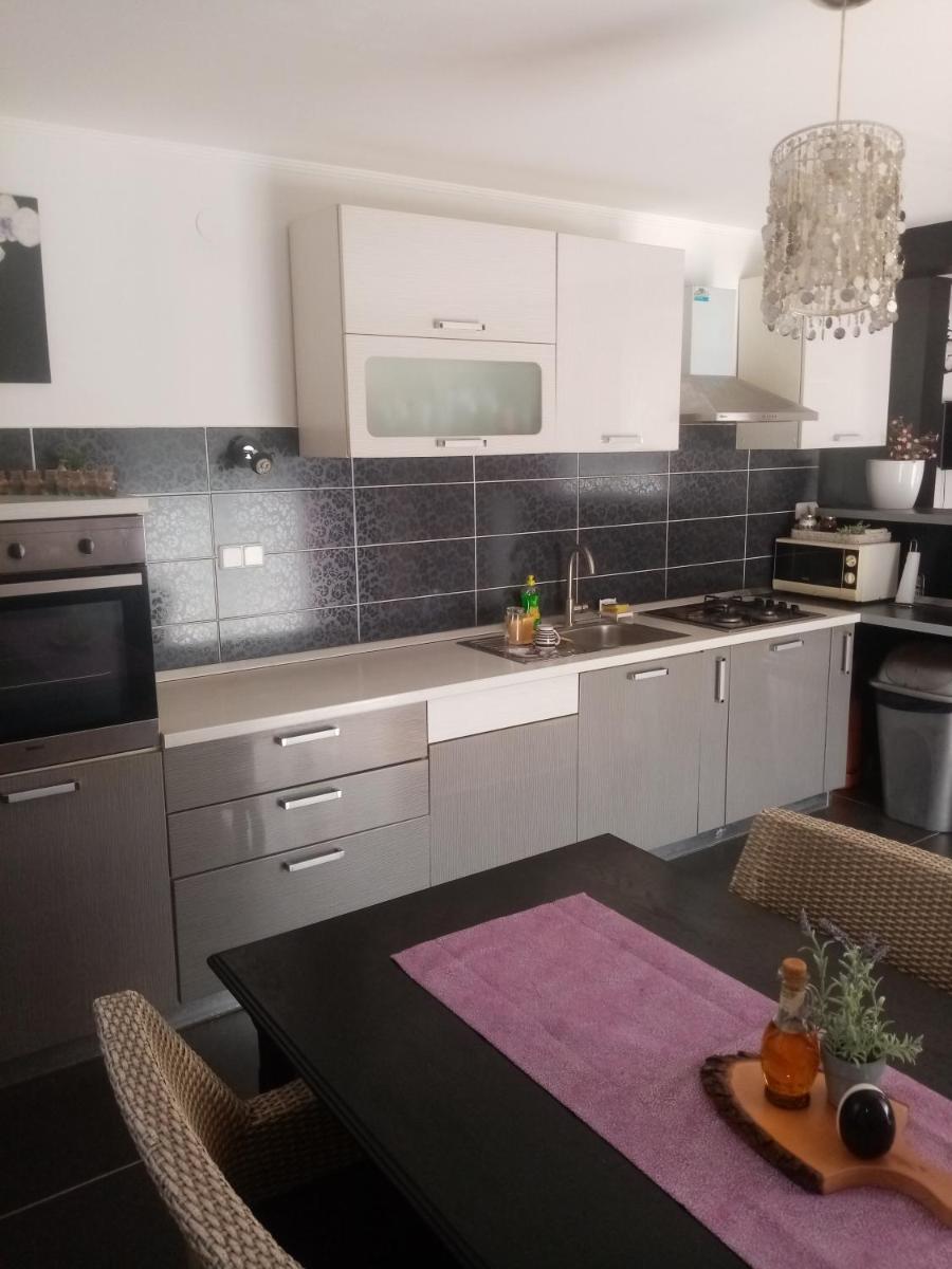 Bella House - Housity