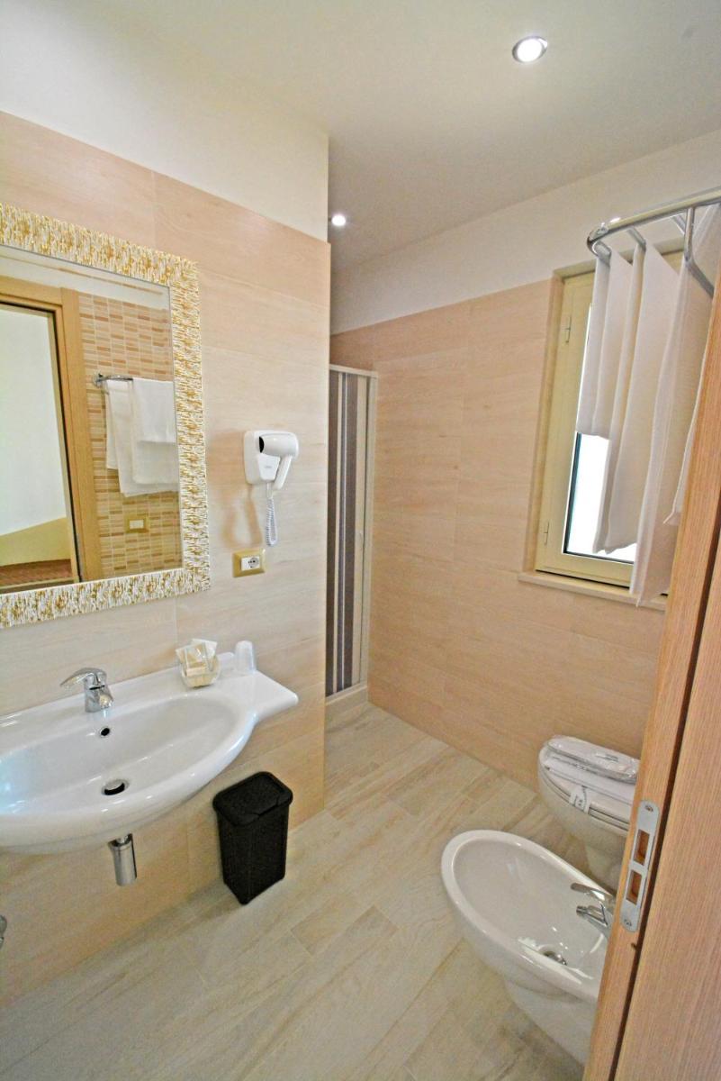 Hotel Incanto - Housity