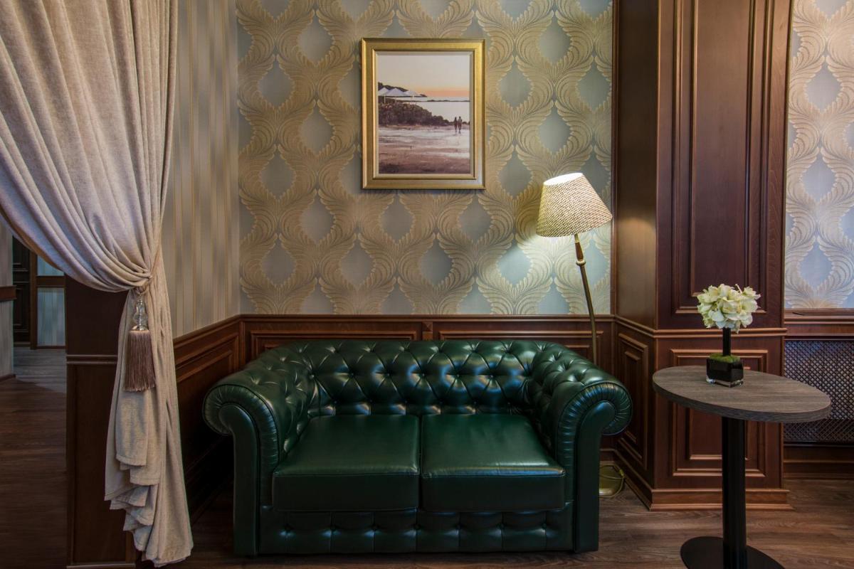 Seven Inn Boutique Hotel - Housity