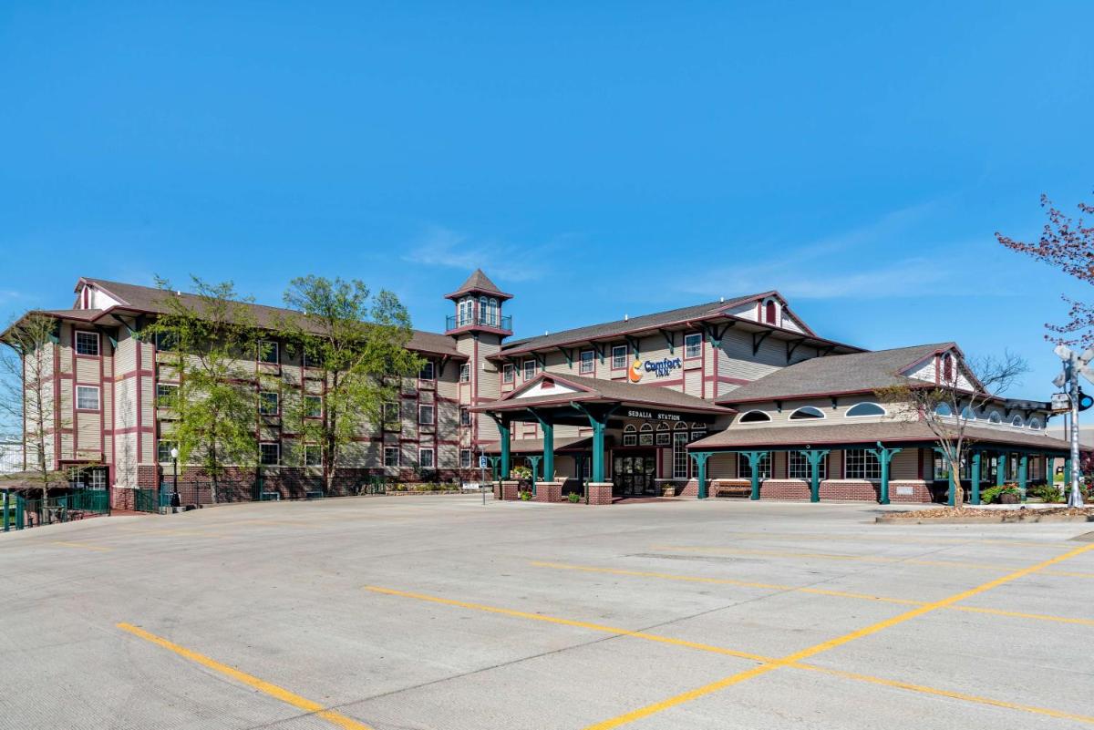 Comfort Inn Sedalia Station - Housity