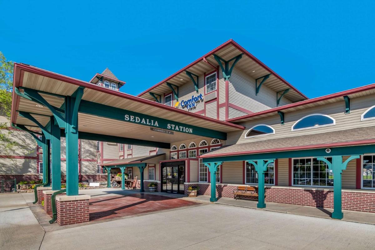 Comfort Inn Sedalia Station - Housity