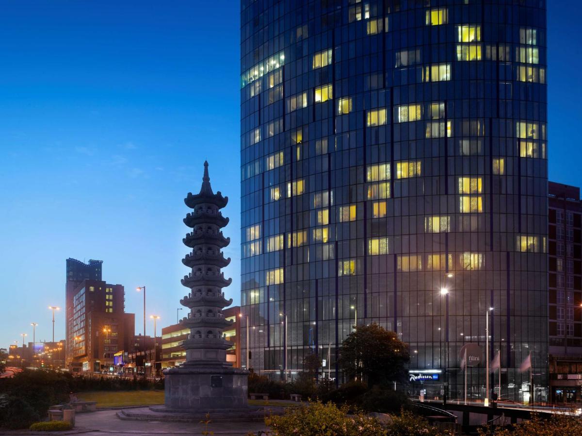Radisson Blu Hotel, Birmingham - Housity