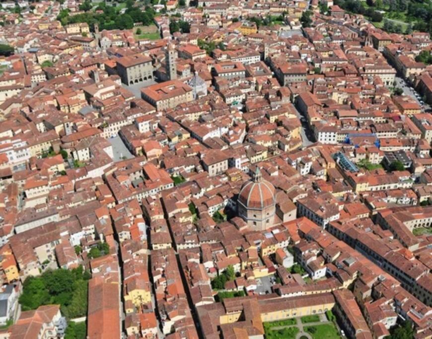 SMART Rooms Pistoia - Housity