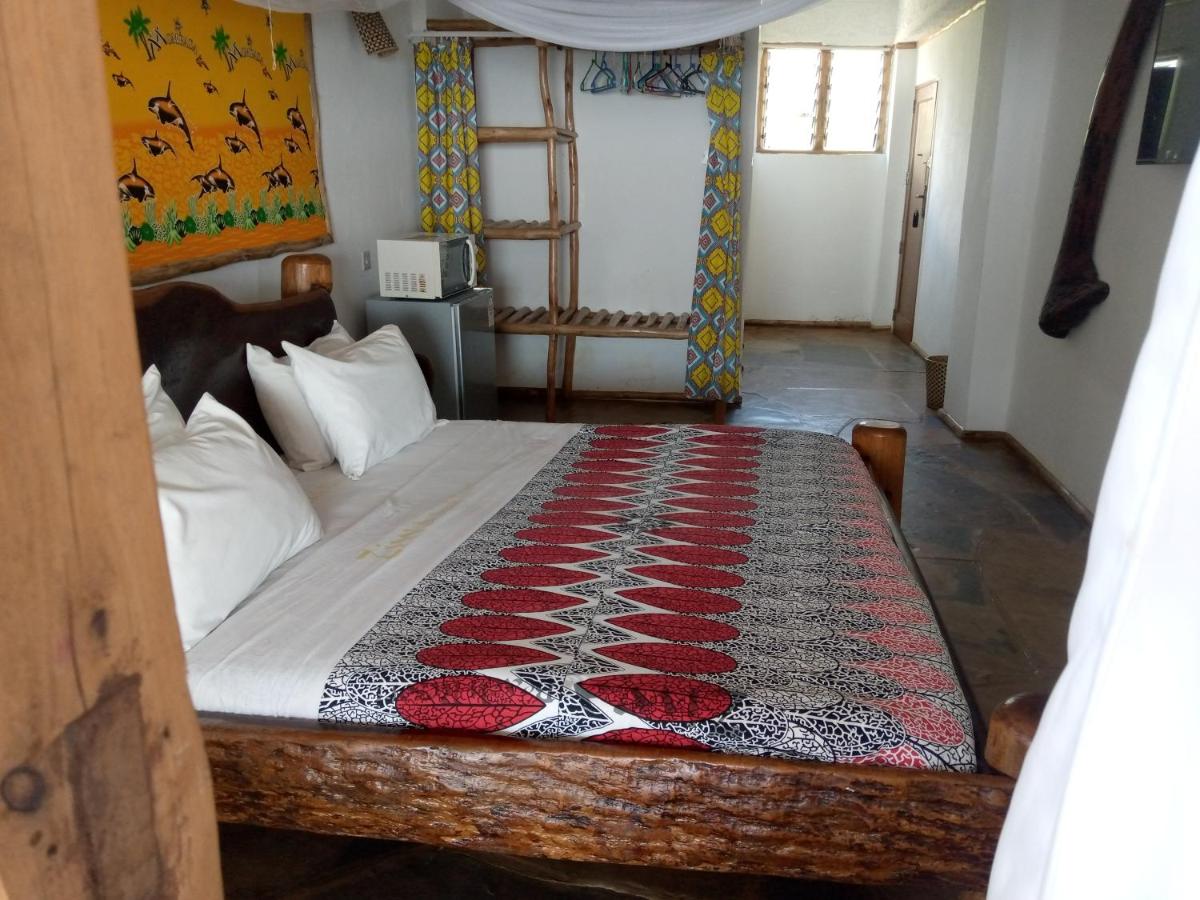 Ziwa Beach Resort - Housity