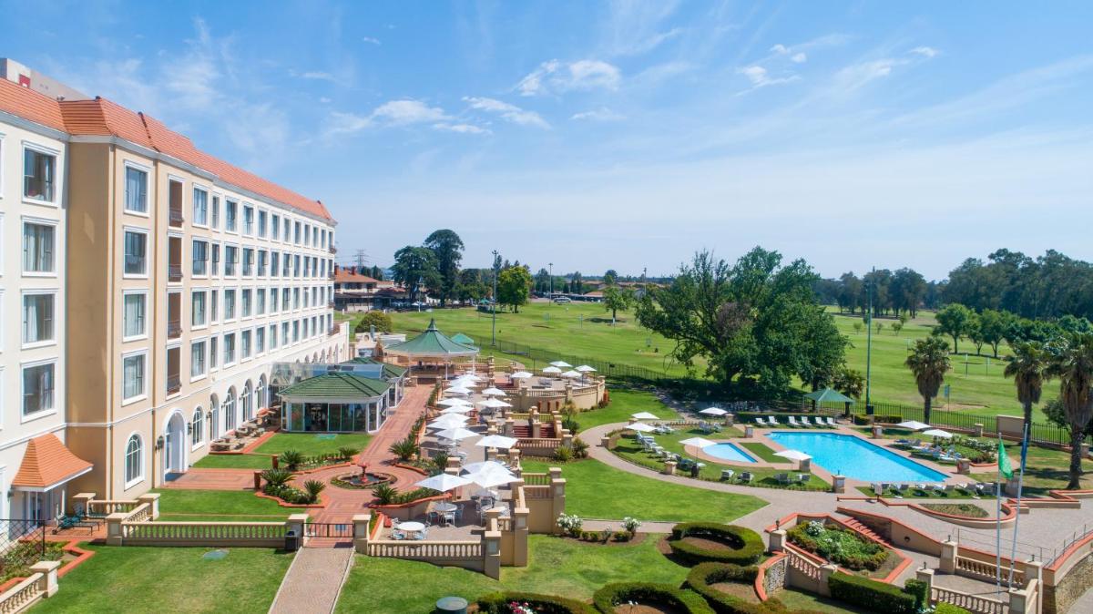 Riviera on Vaal Resort - Housity