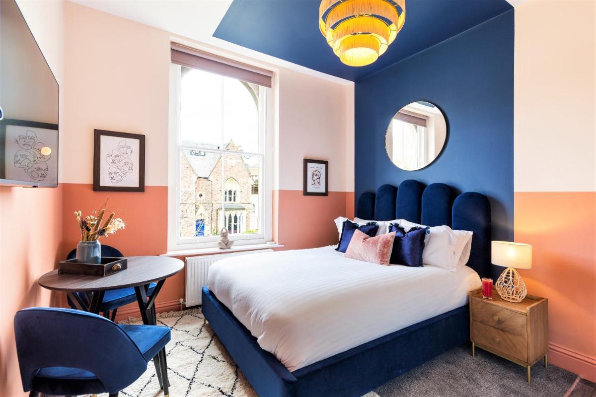 Clifton House I Free Private Parking - Housity