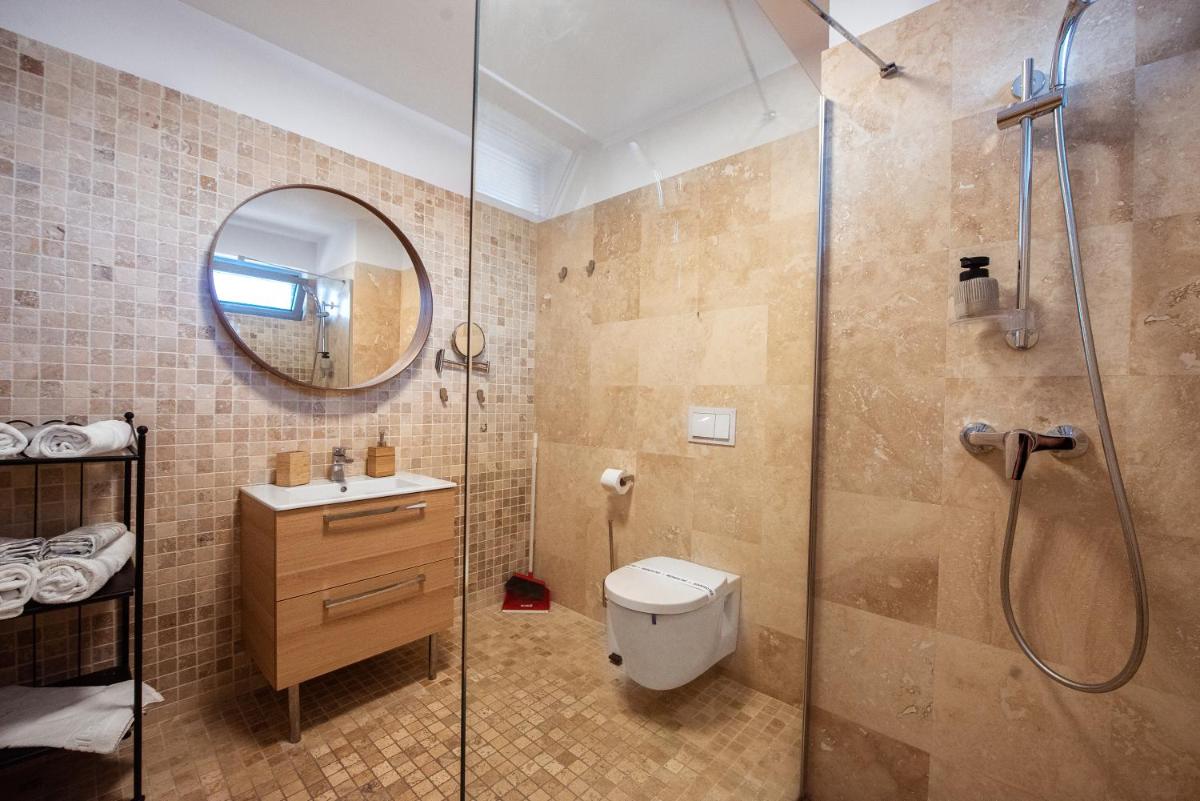 Apart-Hotel Safir - Housity