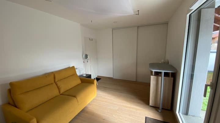 Magnifique studio avec terrasse et garage - Housity