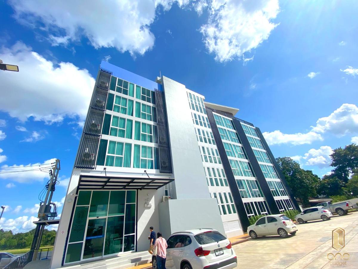 วัน บัดเจท เชียงราย สนามกีฬา One Budget Hotel Chiangrai Stadium - Housity
