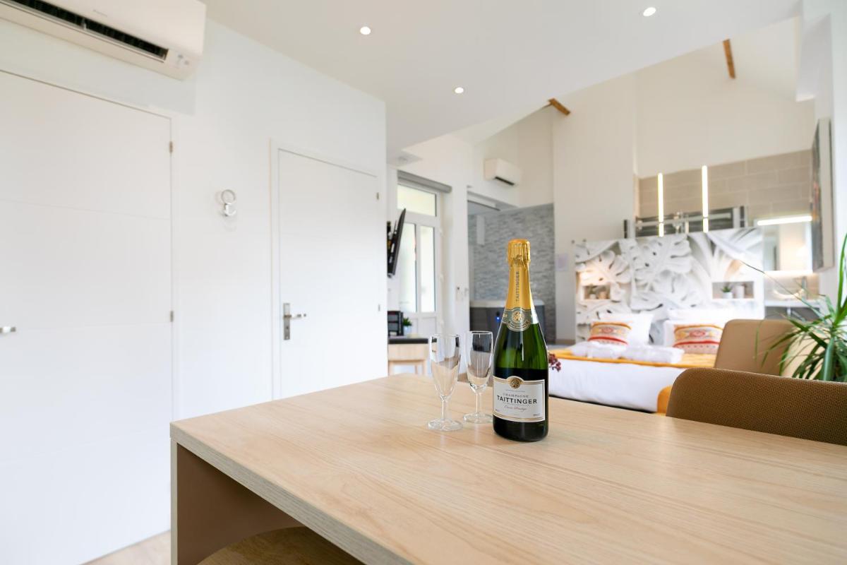 Relax Spa, avec jacuzzi à Dijon - Housity