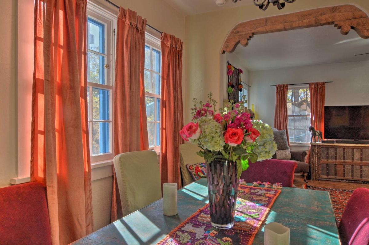 Cozy Adobe Casita 1 Mile to Santa Fe Plaza! - Housity