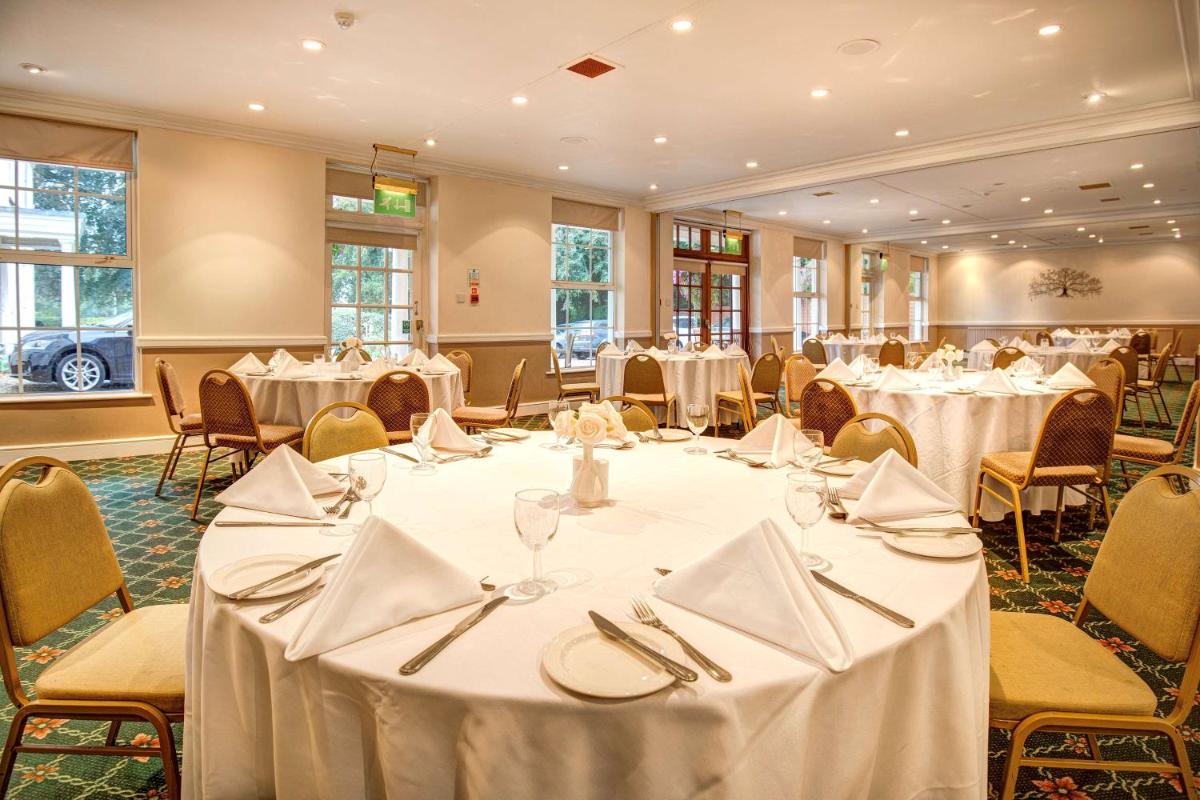 Best Western The Royal Chase Hotel - Housity