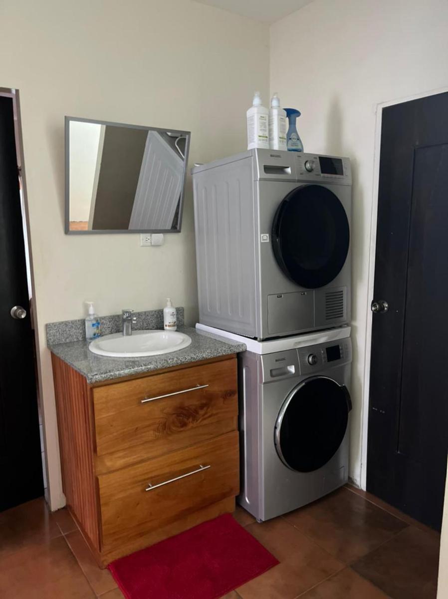 Francis Nook Bourg Mulatresse Room - Housity