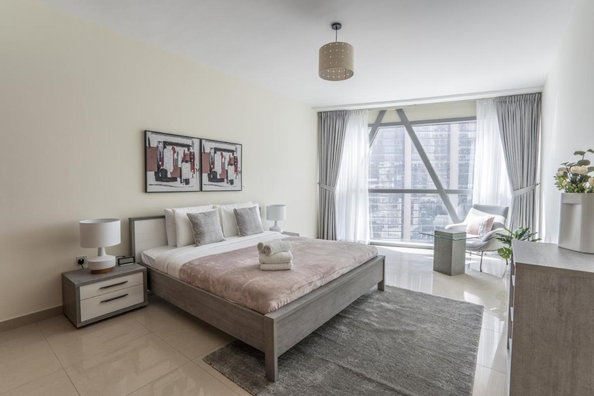HiGuests - Luxury Apartment in the Iconic Park Towers - Housity