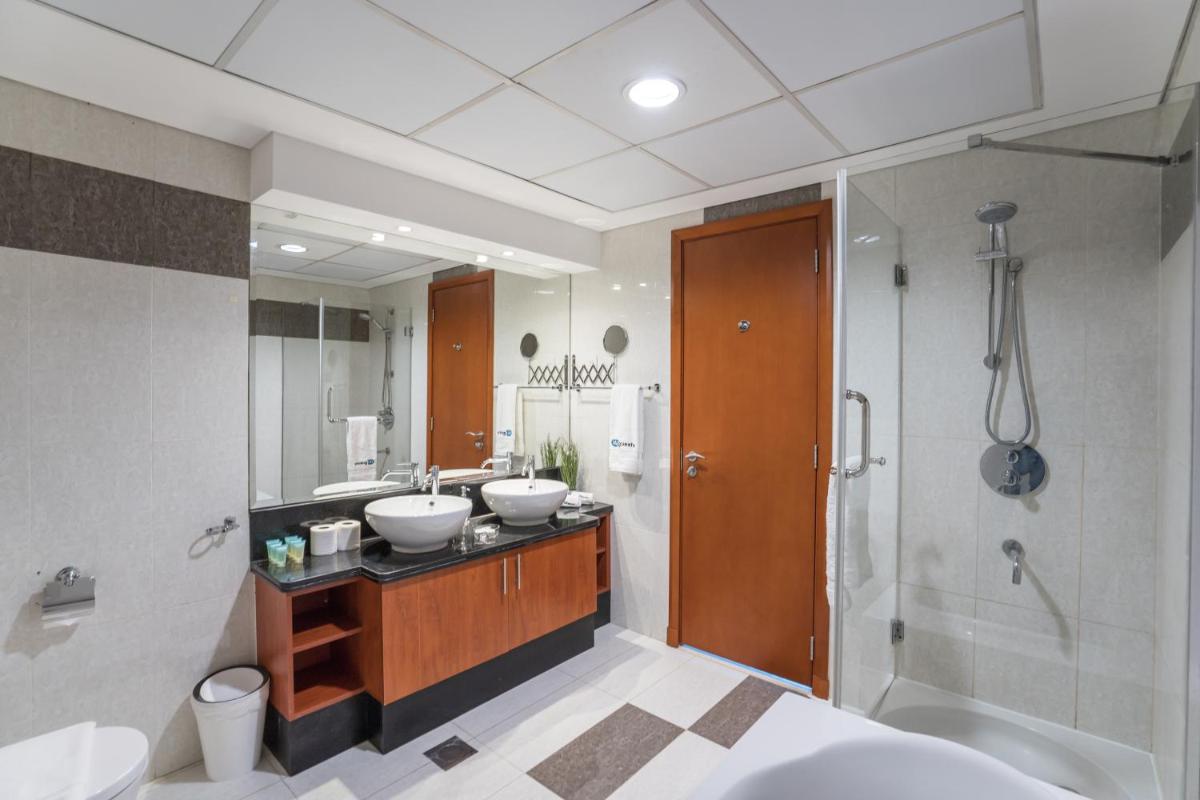 HiGuests - Luxury Apartment in the Iconic Park Towers - Housity