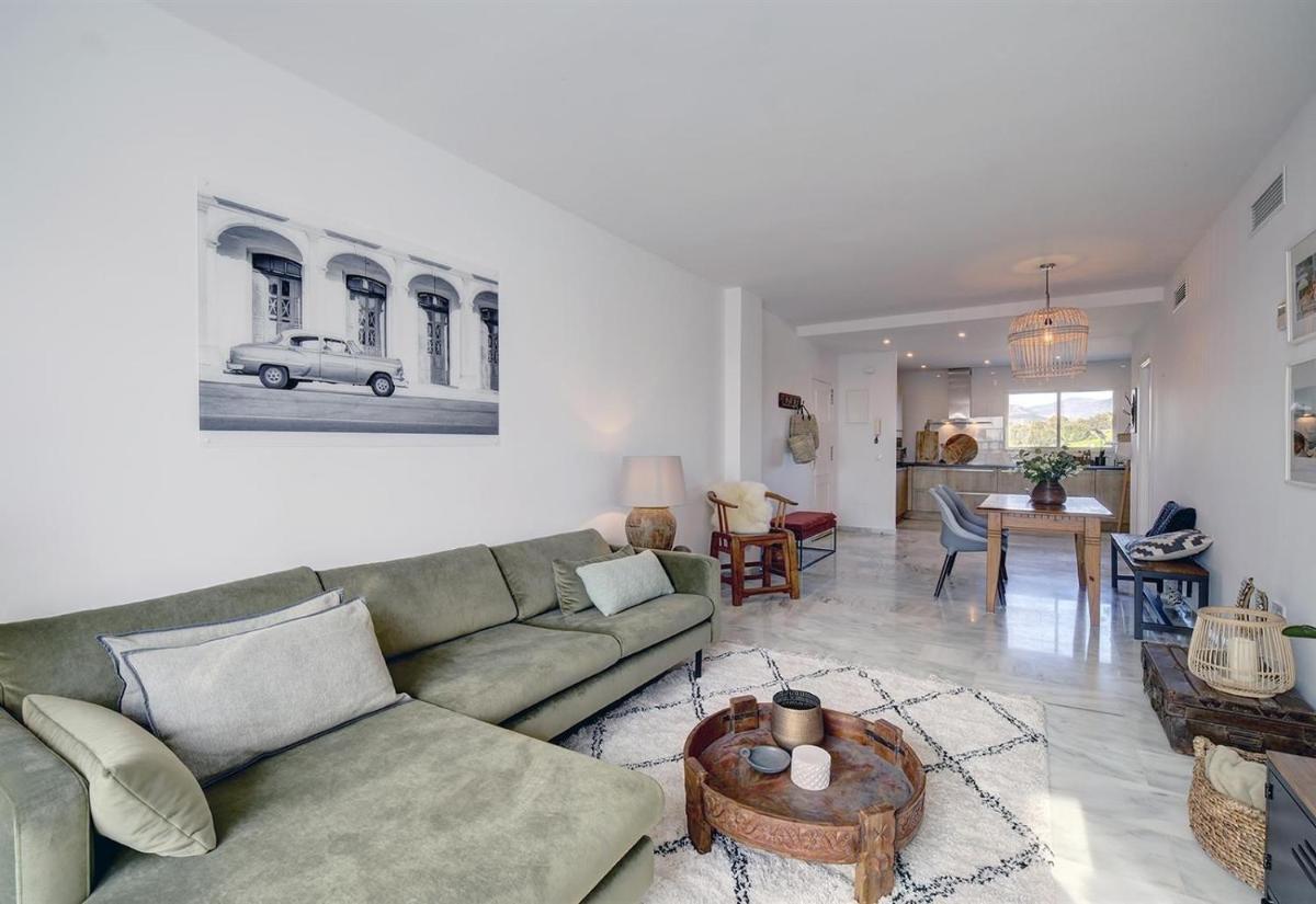 Penthouse boulevard Estepona 405 - Housity
