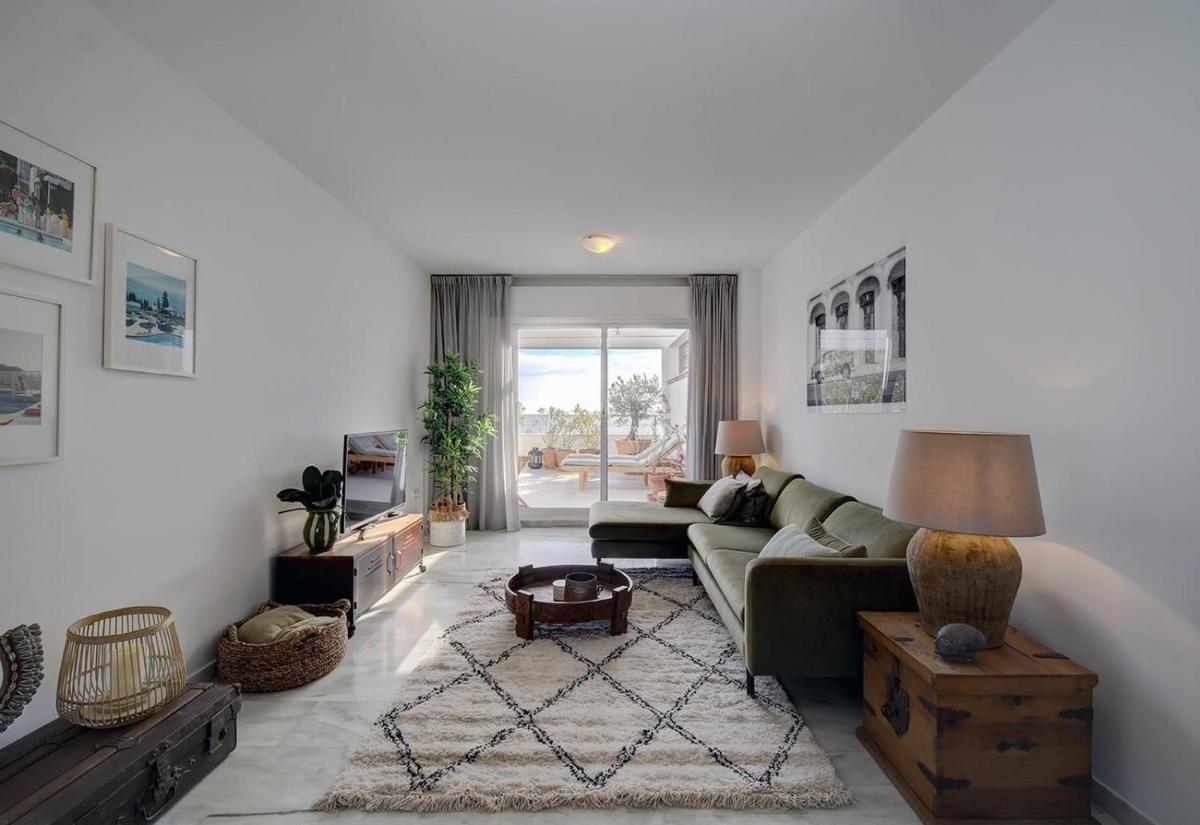 Penthouse boulevard Estepona 405 - Housity