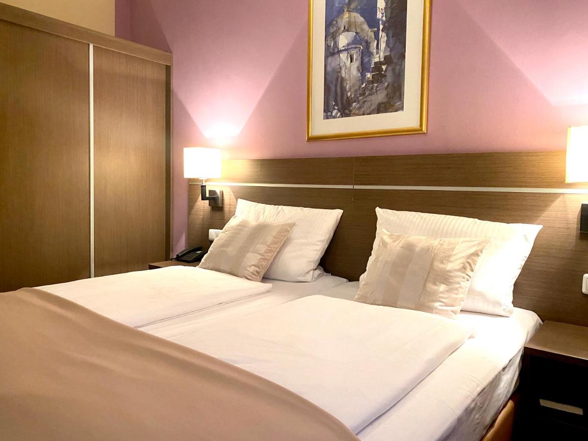 Hotel Hansehof - Housity