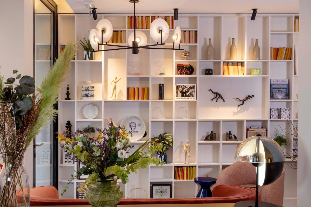 Coin salon dans l'établissement Dadou Paris