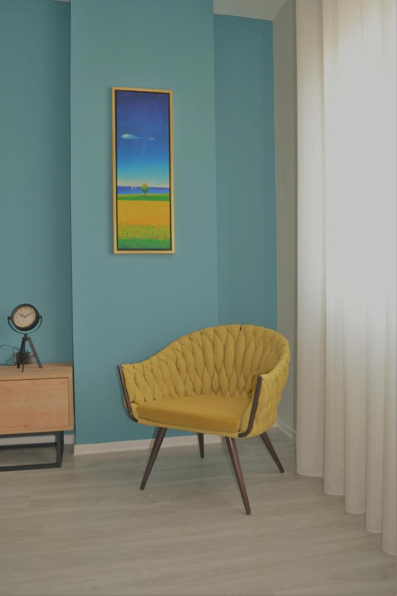 Suitetrails - Cozy Central Tirana Apartments